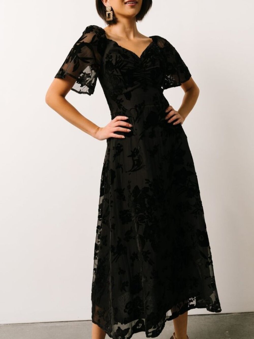 NWT $72 Baltic Born Mera Velvet Midi Dress Black Floral Burnout Sz M
